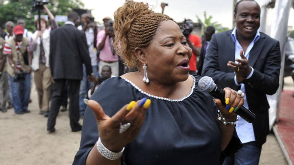 Infos francaises Gabon la mere d39Ali Bongo en proces
